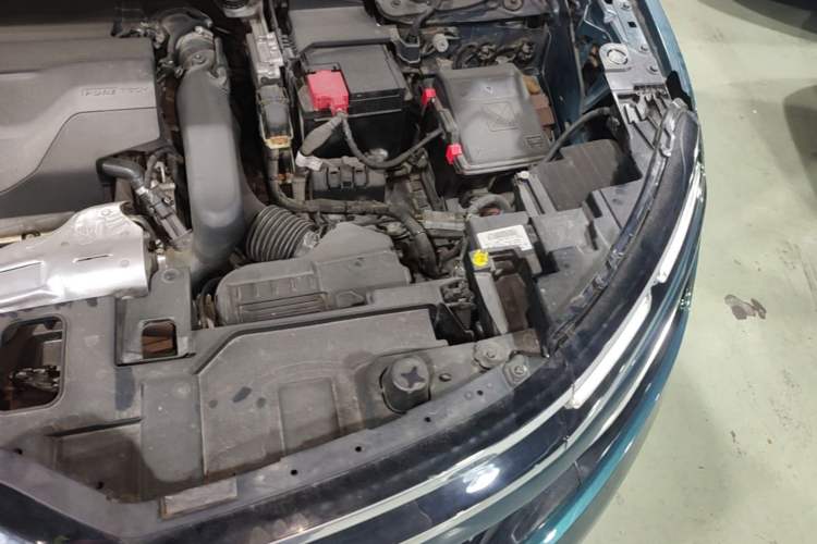 Used Citroen C5 AIRCROSS 2019 400THP Luxury Edition China VI Engine Bay Left