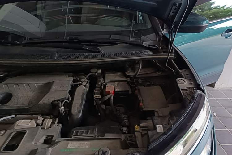 Used Citroen C5 AIRCROSS 2019 360THP Enjoyment Model China VI Standard Engine Bay Left