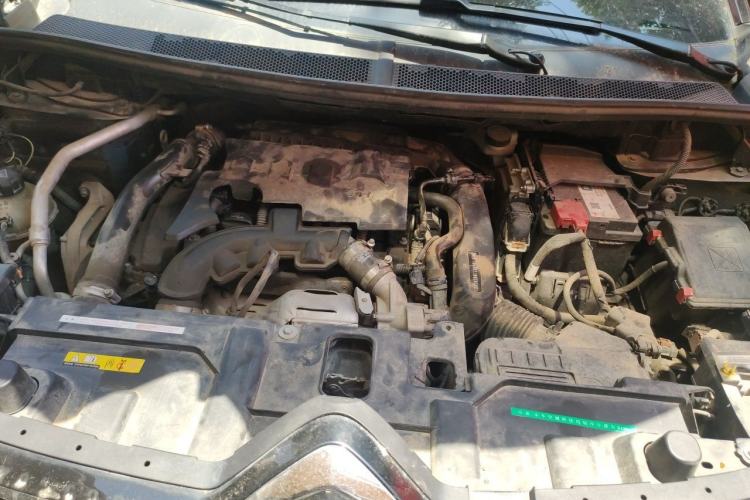 Used Citroen C5 AIRCROSS 2019 350THP Enjoyment Model China V Standard Engine Bay