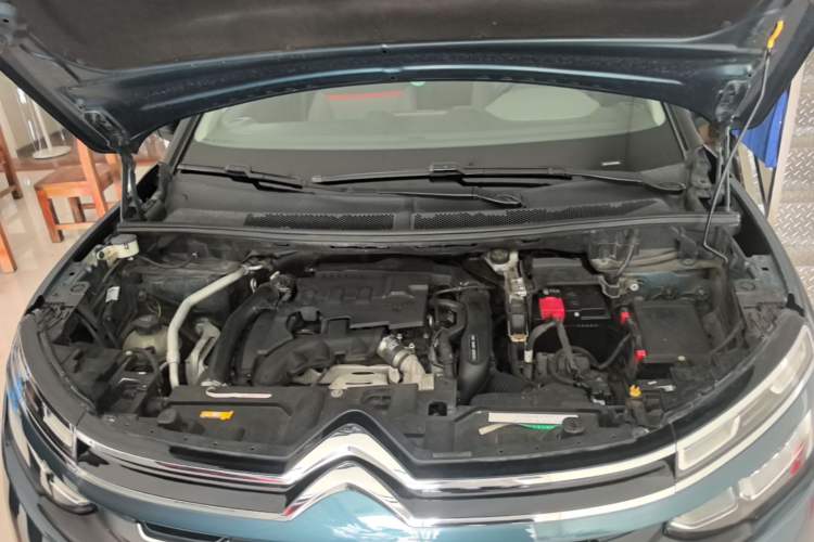 Used Citroen C5 AIRCROSS 2019 350THP Enjoyment Model China V Standard Engine Bay