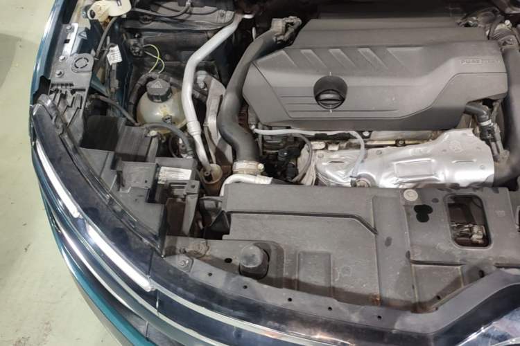Used Citroen C5 AIRCROSS 2019 400THP Luxury Edition China VI Engine Bay Right