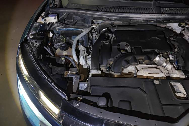 Used Citroen C5 AIRCROSS 2019 350THP Enjoyment Model China V Standard Engine Bay Right