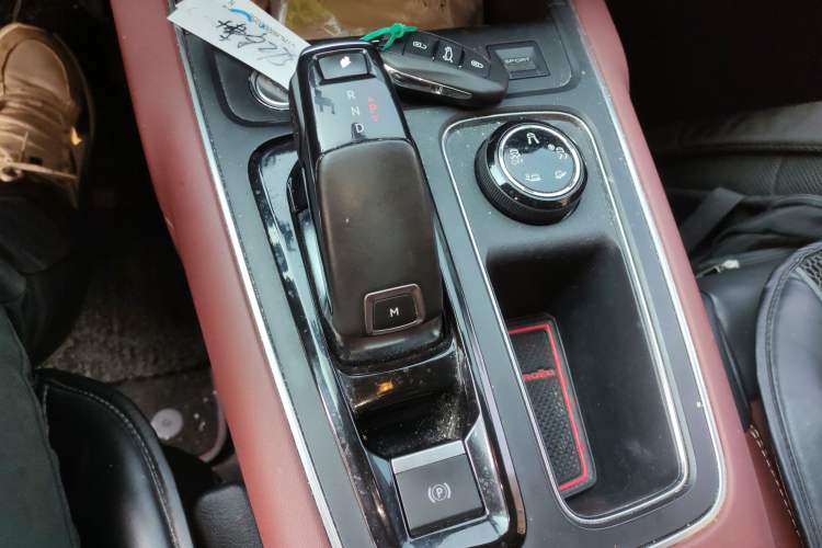 Used Citroen C5 AIRCROSS 2019 380THP Luxury Model China V Standard Gear Lever