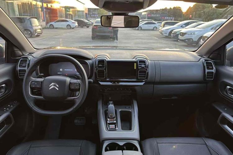 Used Citroen C5 AIRCROSS 2019 350THP Enjoyment Model China V Standard Interior 1
