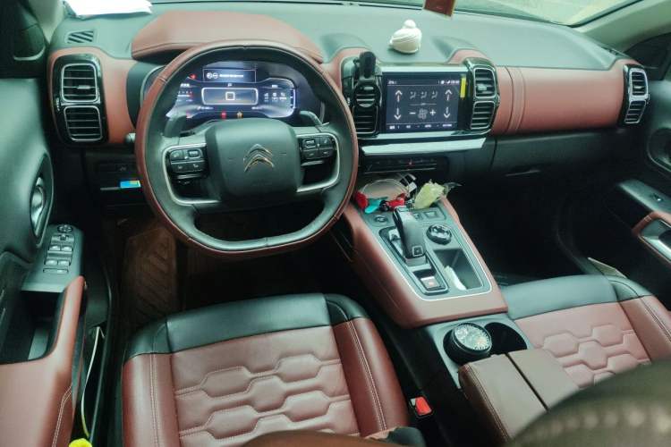 Used Citroen C5 AIRCROSS 2019 400THP Luxury Edition China VI Interior 2