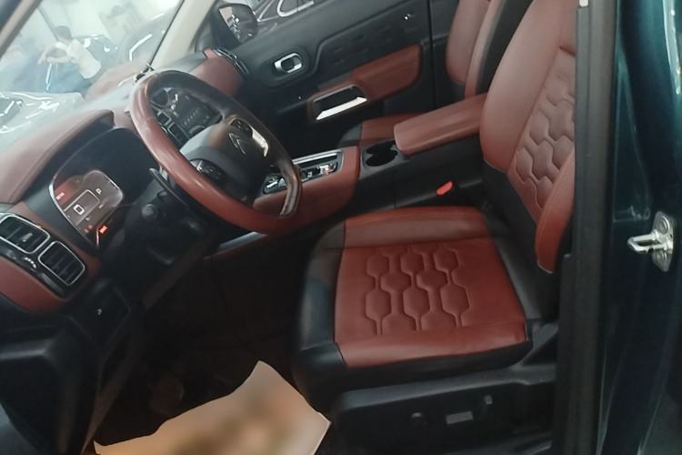 Used Citroen C5 AIRCROSS 2019 400THP Luxury Edition China VI Left Front Seat
