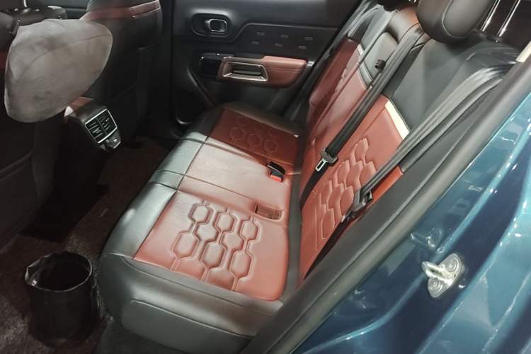 Used Citroen C5 AIRCROSS 2019 400THP Luxury Edition China VI Left Rear Seat