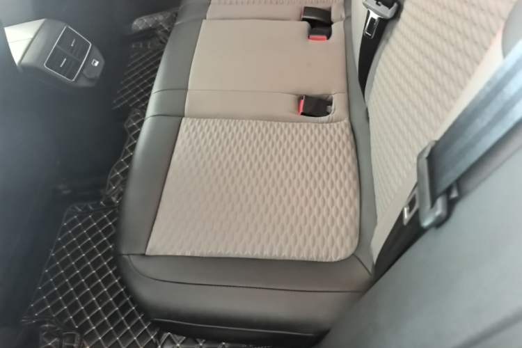 Used Citroen C5 AIRCROSS 2019 350THP Enjoyment Model China V Standard Left Rear Seat