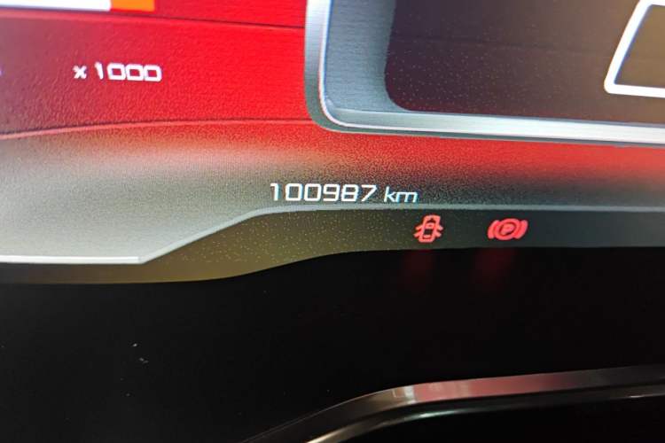 Used Citroen C5 AIRCROSS 2019 350THP Enjoyment Model China V Standard Odometer Close Up