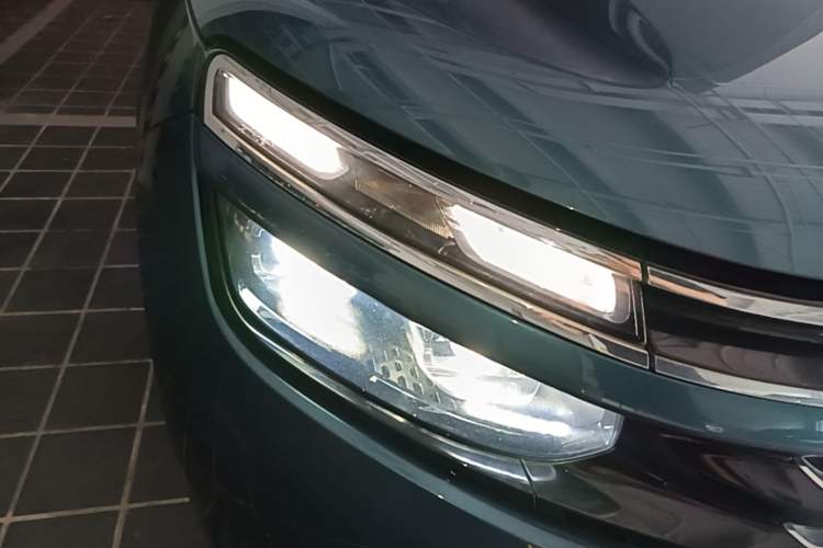Used Citroen C5 AIRCROSS 2019 360THP Enjoyment Model China VI Standard Right Front Headlight