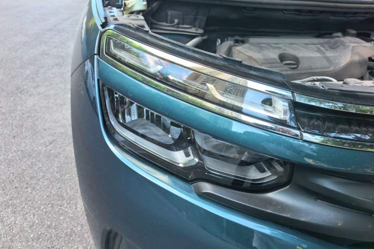 Used Citroen C5 AIRCROSS 2019 360THP Enjoyment Version China VI Standard Right Front Headlight