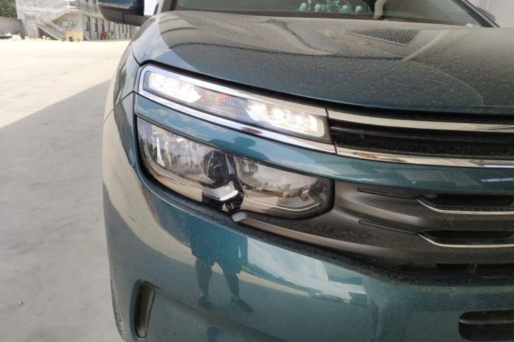 Used Citroen C5 AIRCROSS 2019 350THP Comfort Edition China V standard Right Front Headlight