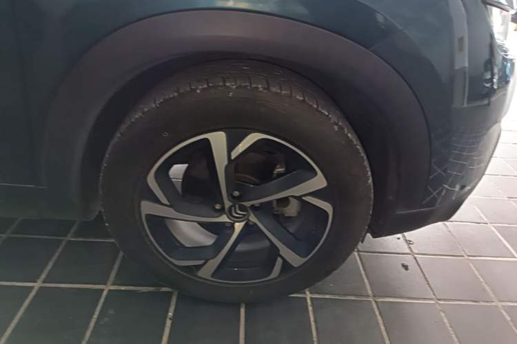 Used Citroen C5 AIRCROSS 2019 360THP Enjoyment Model China VI Standard Right Front Wheel Hub