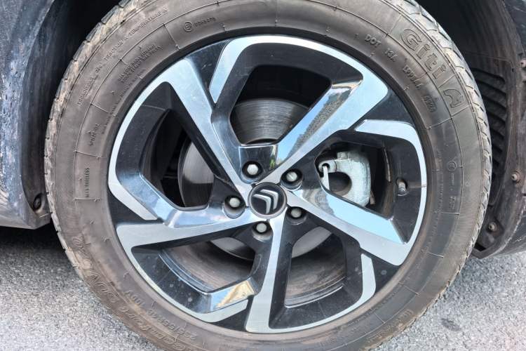 Used Citroen C5 AIRCROSS 2019 360THP Enjoyment Version China VI Standard Right Front Wheel Hub