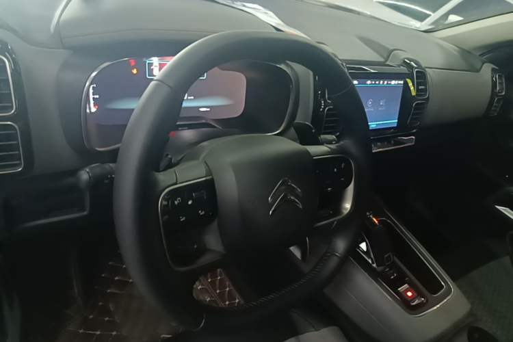 Used Citroen C5 AIRCROSS 2019 350THP Enjoyment Model China V Standard Steering Wheel