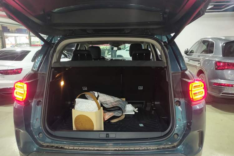 Used Citroen C5 AIRCROSS 2019 400THP Luxury Edition China VI Trunk
