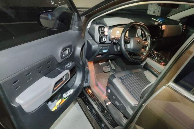 Used Citroen C5 AIRCROSS 2019 400THP Luxury Edition China VI Driver Seat