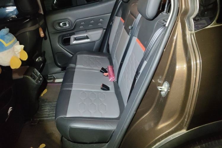 Used Citroen C5 AIRCROSS 2019 400THP Luxury Edition China VI Interior 4