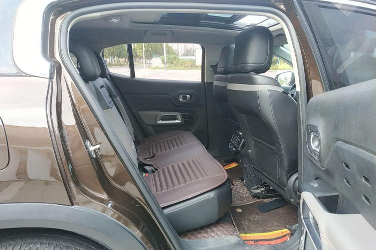 Used Citroen C5 AIRCROSS 2019 350THP Enjoyment Model China V Standard Interior 5