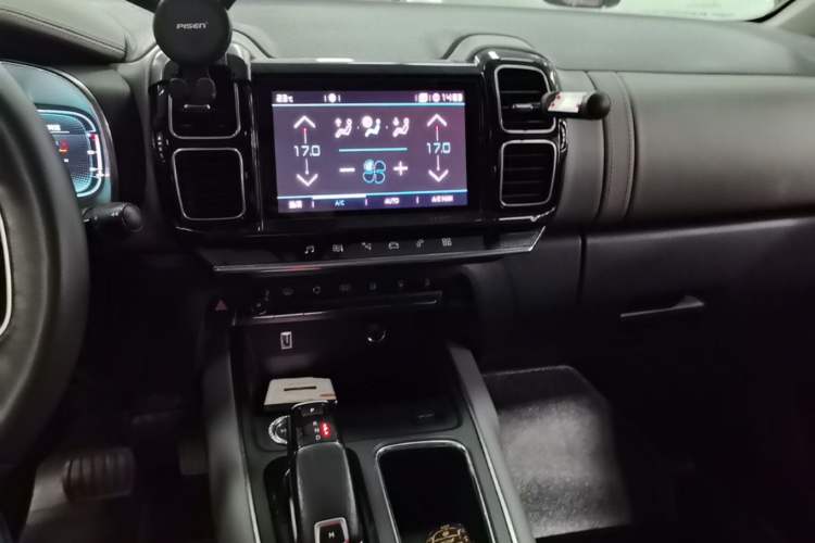 Used Citroen C5 AIRCROSS 2019 350THP Enjoyment Model China V Standard Audio And AC Panel