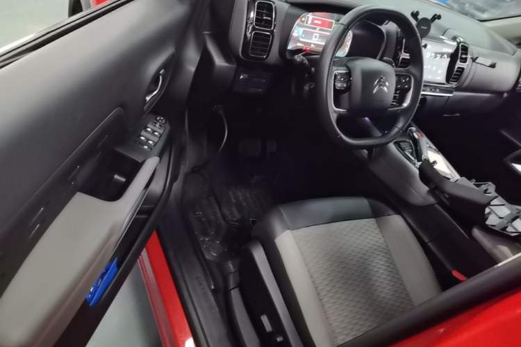 Used Citroen C5 AIRCROSS 2019 350THP Enjoyment Model China V Standard Driver Seat