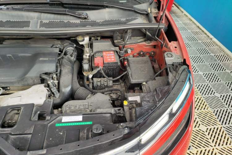 Used Citroen C5 AIRCROSS 2019 400THP Luxury Edition China VI Engine Bay Left