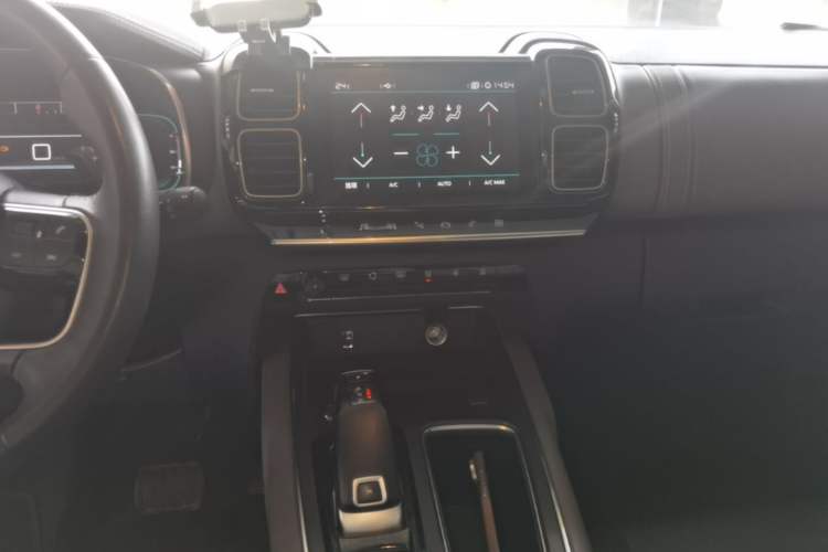 Used Citroen C5 AIRCROSS 2019 360THP Enjoyment Model China VI Standard Audio And AC Panel