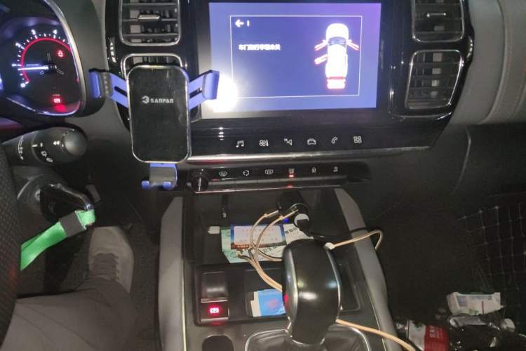 Used Citroen C5 AIRCROSS 2019 350THP Comfort Edition China V standard Audio And AC Panel