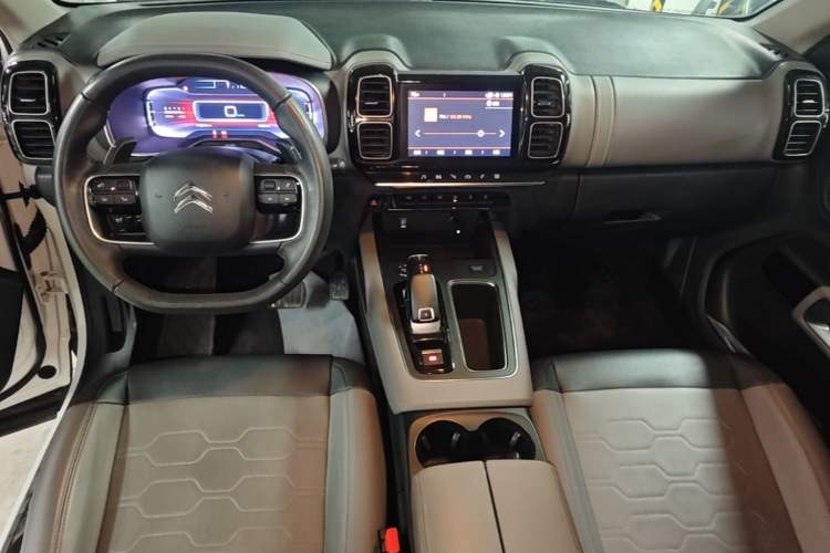 Used Citroen C5 AIRCROSS 2019 360THP ORIGINS Centennial Deluxe Edition China VI Standard Center Console