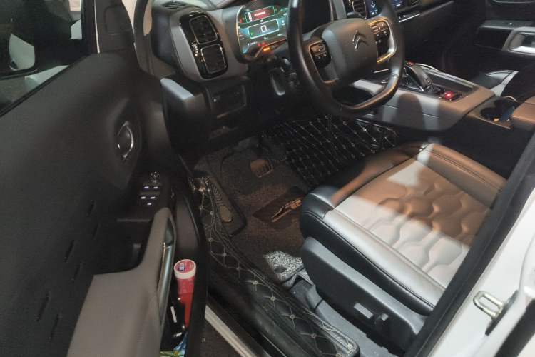 Used Citroen C5 AIRCROSS 2019 350THP Enjoyment Model China V Standard Driver Seat