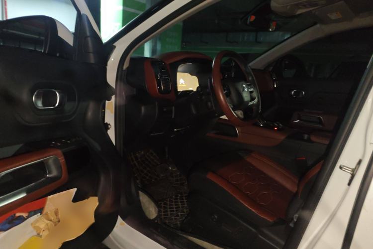 Used Citroen C5 AIRCROSS 2019 380THP Luxury Model China V Standard Driver Seat