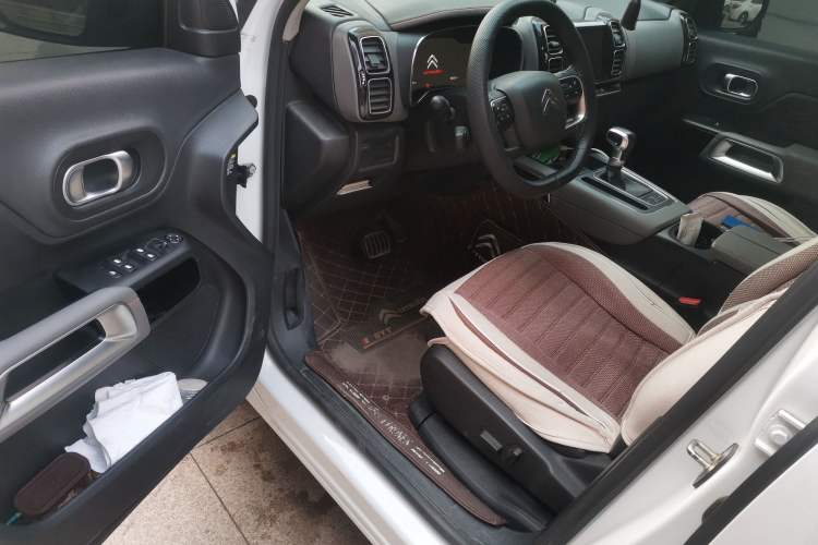 Used Citroen C5 AIRCROSS 2019 350THP Enjoyment Model China V Standard Driver Seat