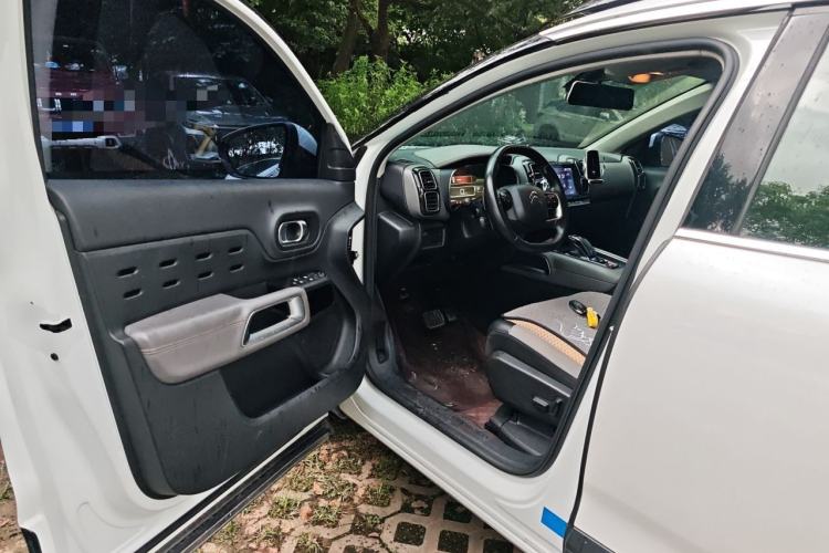 Used Citroen C5 AIRCROSS 2019 350THP Enjoyment Model China V Standard Driver Seat