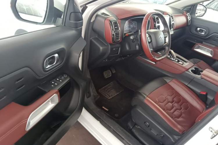 Used Citroen C5 AIRCROSS 2019 400THP Luxury Edition China VI Driver Seat