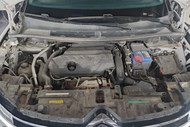 Used Citroen C5 AIRCROSS 2019 360THP Enjoyment Version China VI Standard Engine Bay