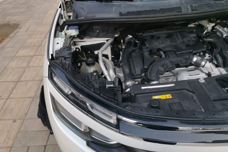 Used Citroen C5 AIRCROSS 2019 350THP Enjoyment Model China V Standard Engine Bay Right
