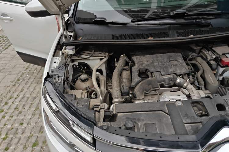 Used Citroen C5 AIRCROSS 2019 350THP Enjoyment Model China V Standard Engine Bay Right