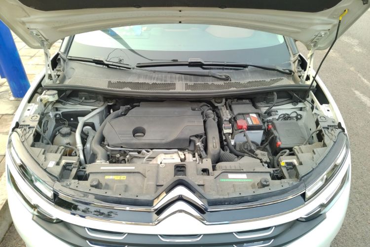 Used Citroen C5 AIRCROSS 2019 360THP Enjoyment Version China VI Standard Engine Bay