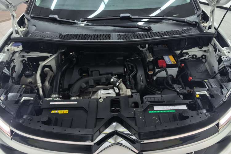 Used Citroen C5 AIRCROSS 2019 350THP Enjoyment Model China V Standard Engine Bay