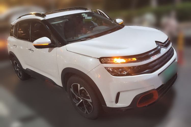 Used Citroen C5 AIRCROSS 2019 350THP Enjoyment Model China V Standard Front Right 45 Deg