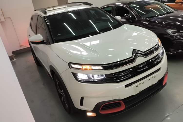 Used Citroen C5 AIRCROSS 2019 360THP Enjoyment Model China VI Standard Front Right 45 Deg