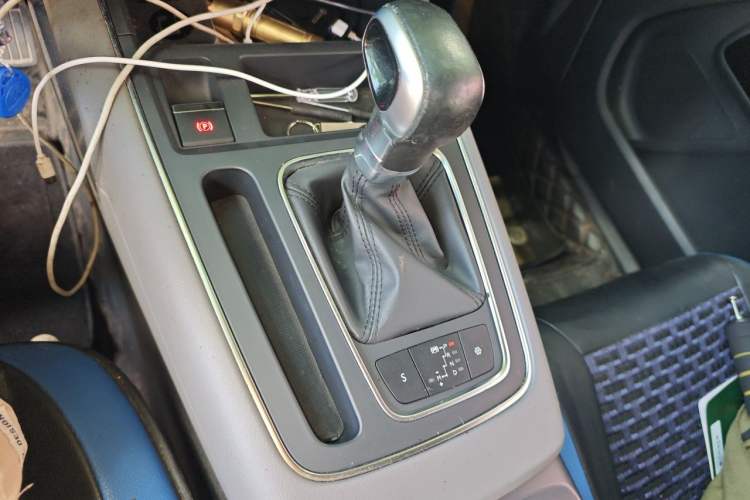Used Citroen C5 AIRCROSS 2019 350THP Comfort Edition China V standard Gear Lever