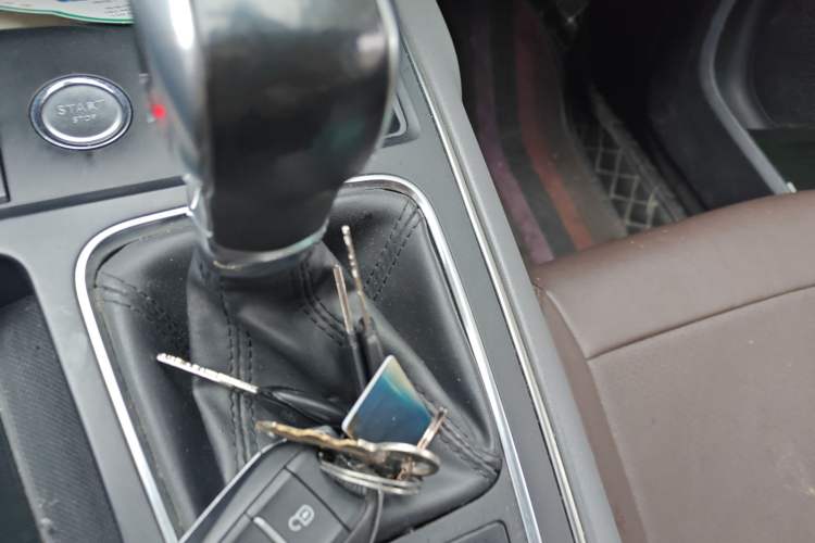 Used Citroen C5 AIRCROSS 2019 350THP Enjoyment Model China V Standard Gear Lever