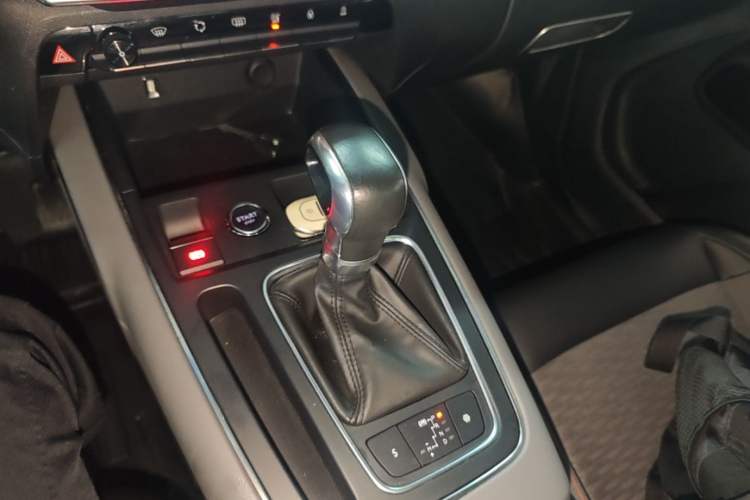Used Citroen C5 AIRCROSS 2019 350THP Enjoyment Model China V Standard Gear Lever