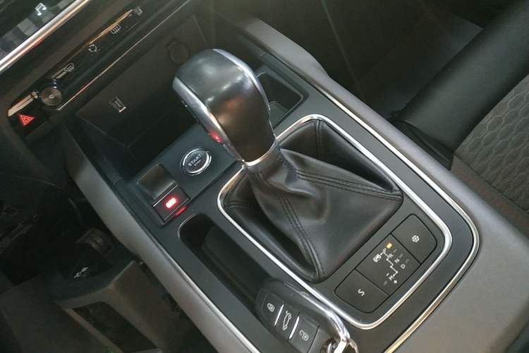 Used Citroen C5 AIRCROSS 2019 350THP Enjoyment Model China V Standard Gear Lever