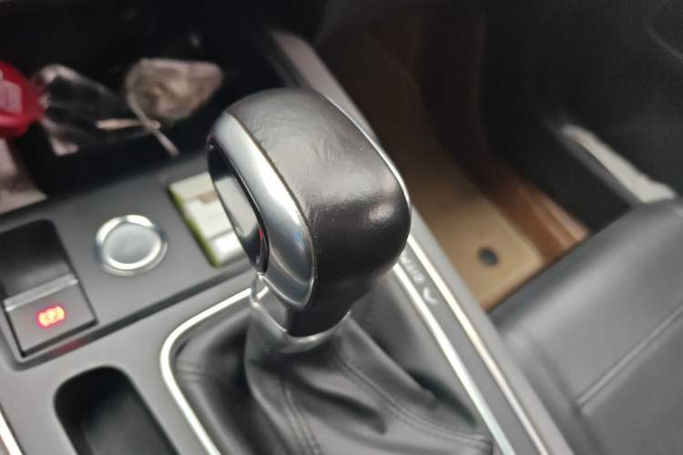 Used Citroen C5 AIRCROSS 2019 350THP Enjoyment Model China V Standard Gear Lever