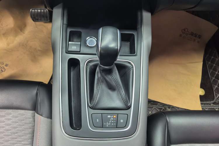 Used Citroen C5 AIRCROSS 2019 350THP Enjoyment Model China V Standard Gear Lever