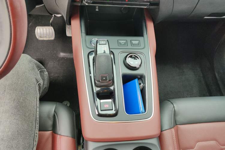 Used Citroen C5 AIRCROSS 2019 380THP Luxury Model China V Standard Gear Lever