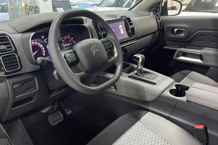 Used Citroen C5 AIRCROSS 2019 350THP Comfort Edition China V standard Interior 1