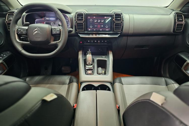 Used Citroen C5 AIRCROSS 2019 360THP Enjoyment Model China VI Standard Interior 1